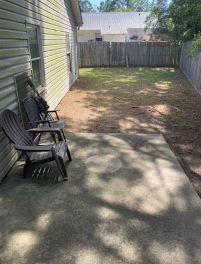 Backyard. - 1821 Barberry Dr