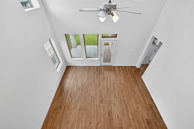 Building Photo - 5019 Bowen Pr Dr