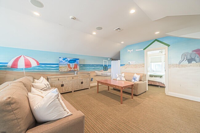 Building Photo - 112 S Rumson Ave