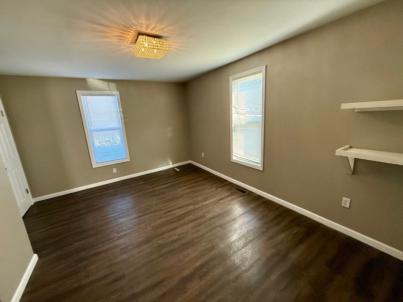 Building Photo - 1406 Mount Hermon Rd