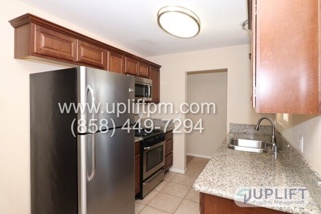 Building Photo - 444 Foussat Rd