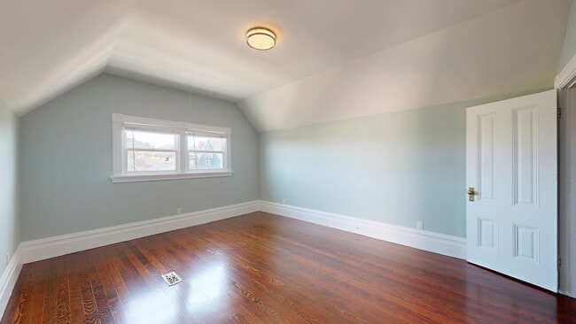 Building Photo - 1568 Fulton St