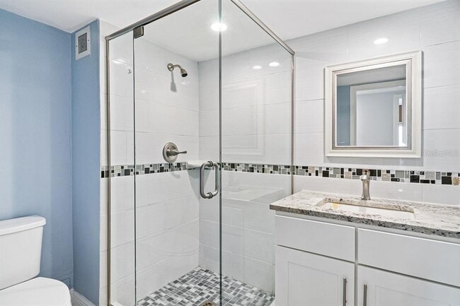 Building Photo - 2401 Bayshore Blvd