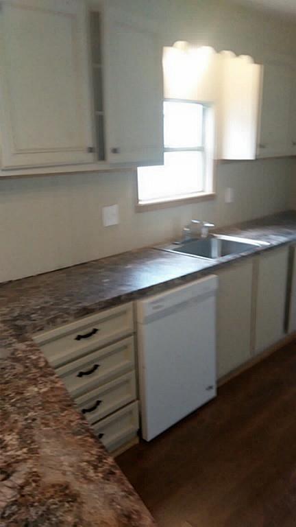 Building Photo - 23724 Longenbaugh Rd