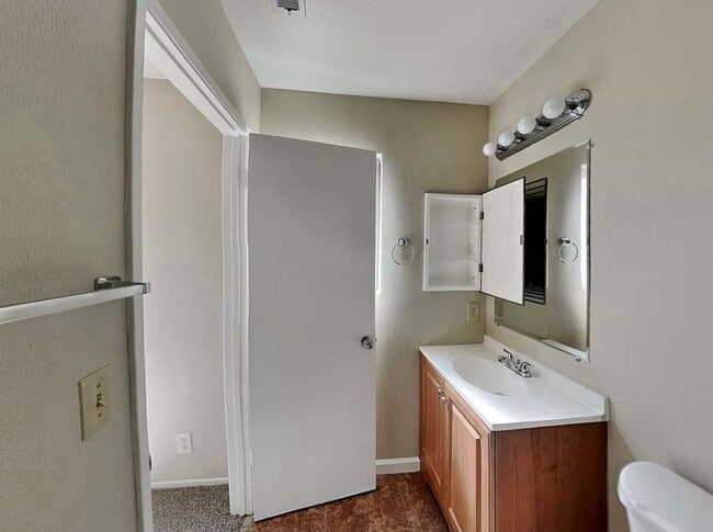 Building Photo - 3442 Chandler Cir