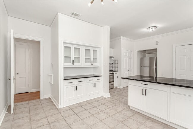 Building Photo - 4204 Prescott Ave