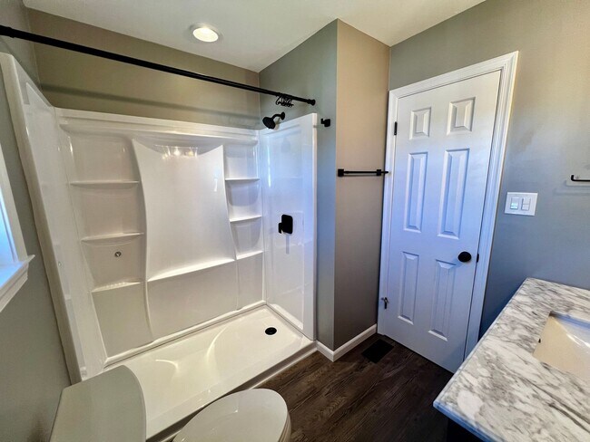 Building Photo - Charming Home in Ocean Lakes Community