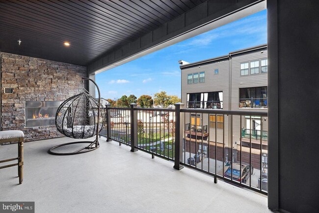 Building Photo - 10046 American Pharoah Ln