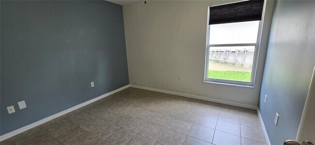 Building Photo - 2227 Oakington St