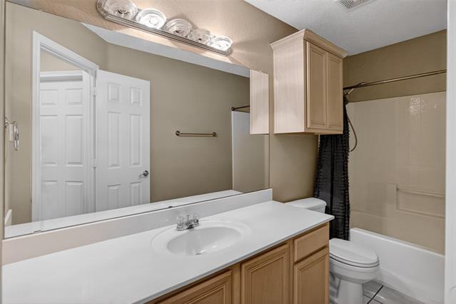 Building Photo - 1105 Hidden Glade Dr