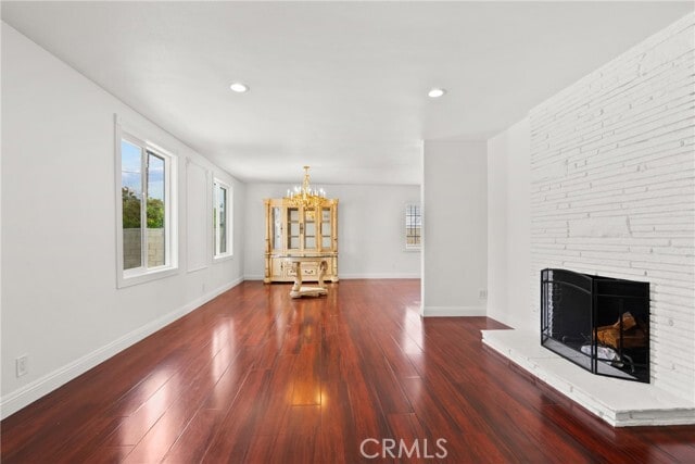 Building Photo - 23036 Burbank Blvd