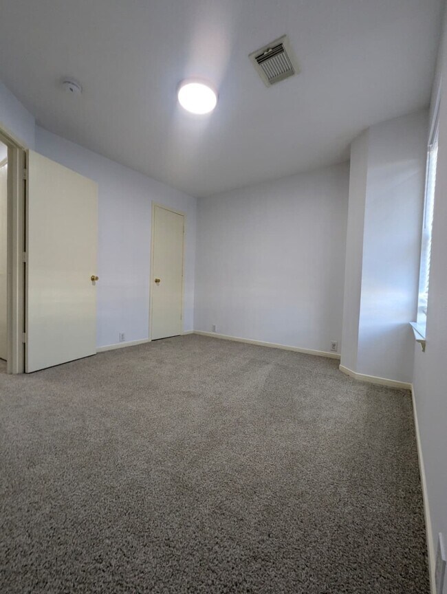 Building Photo - 13422 Sarento Village