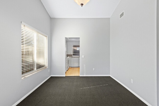 Building Photo - 1471 Autumn Woods Pl