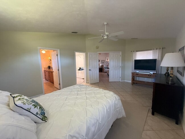 Building Photo - Beautiful 3 bedroom, 2 Bathroom home in the Turnbull Bay Golf Course Community