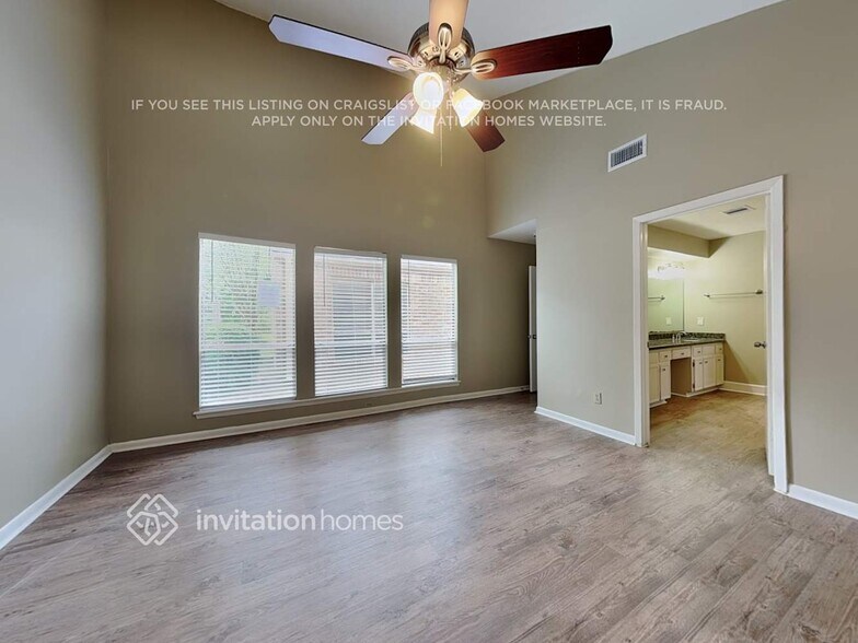 Building Photo - 3414 Creekbriar Dr