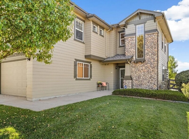 Primary Photo - 13151 Grant Cir N