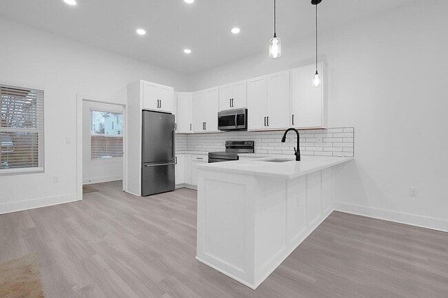 Building Photo - 932 Wagner St