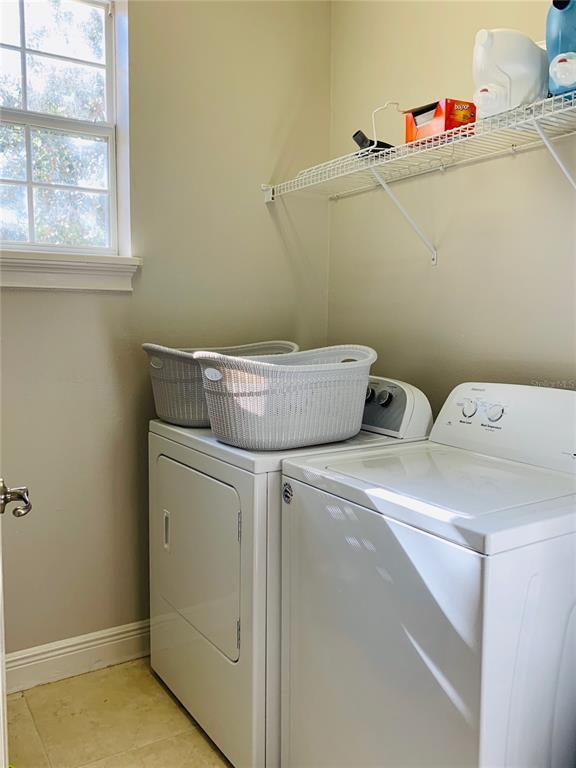 Building Photo - 1400 Lake Baldwin Ln