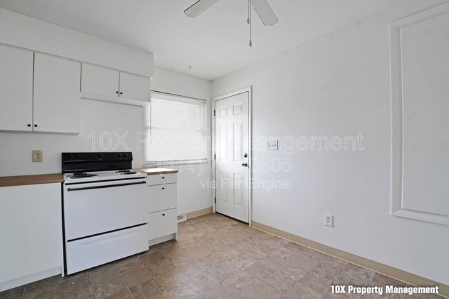 Building Photo - 92 Cherrington Rd