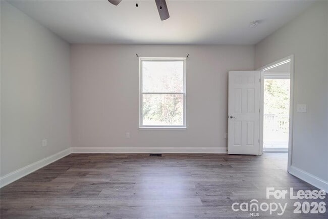 Building Photo - 112 Rockwell Ct