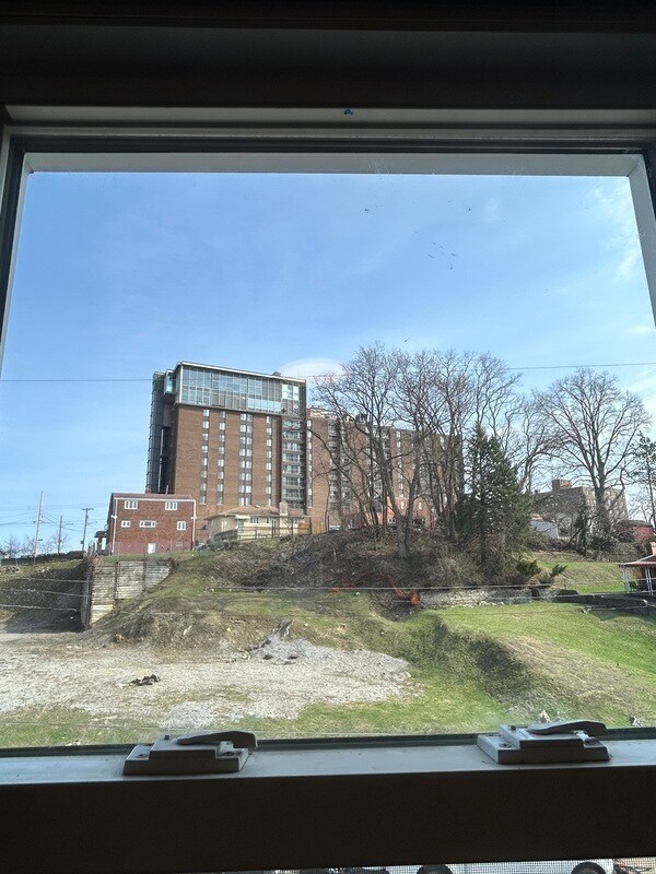 Building Photo - 114 Augusta St