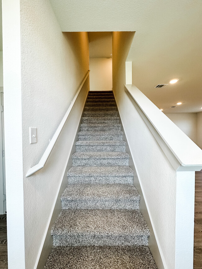 Stairs - 214 New Hampton Way