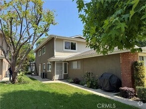 Building Photo - 2960 Winfield Ave