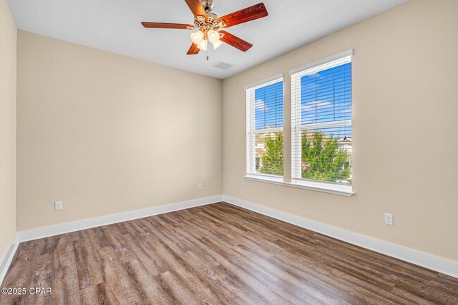 Building Photo - 3216 Veranda Ave