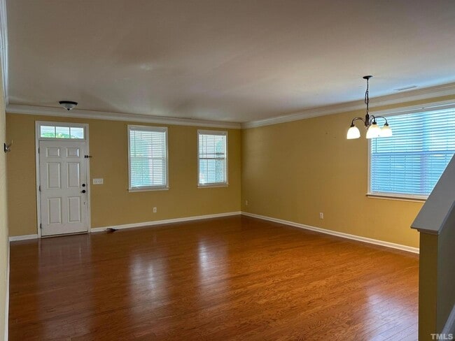 Building Photo - 213 Bikram Dr