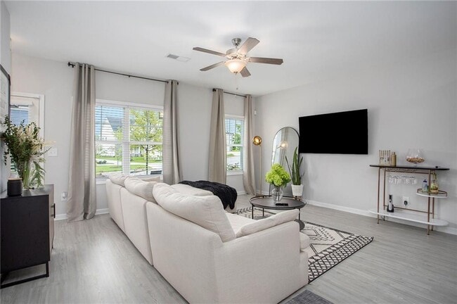 Building Photo - 1961 James Red Moore Blvd