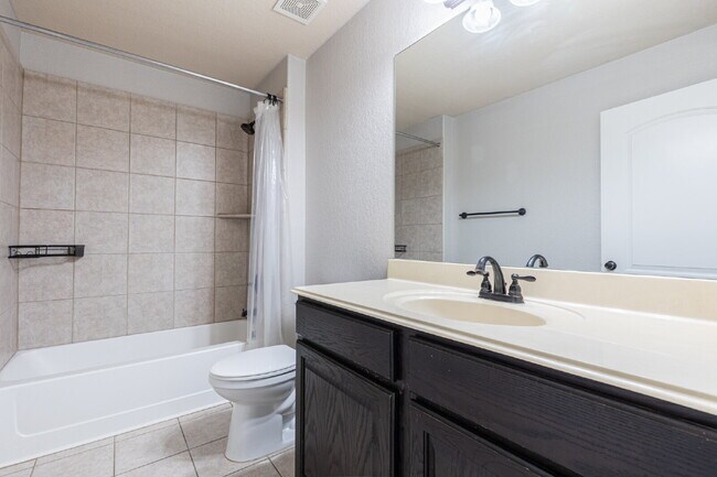 Building Photo - 5815 Southern Knoll