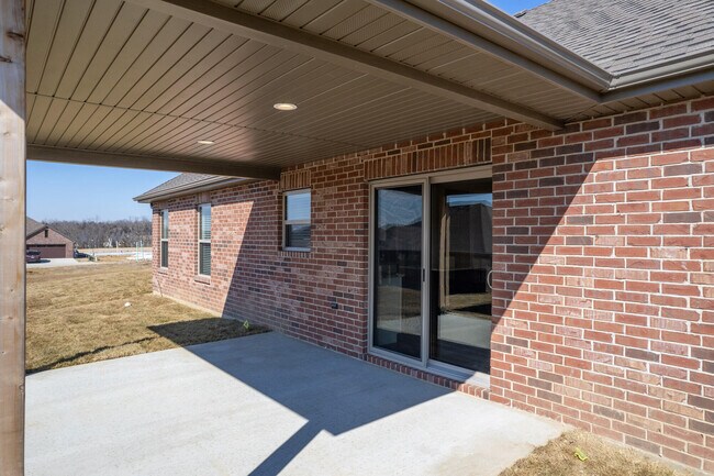 Building Photo - 1805 Talco Dr