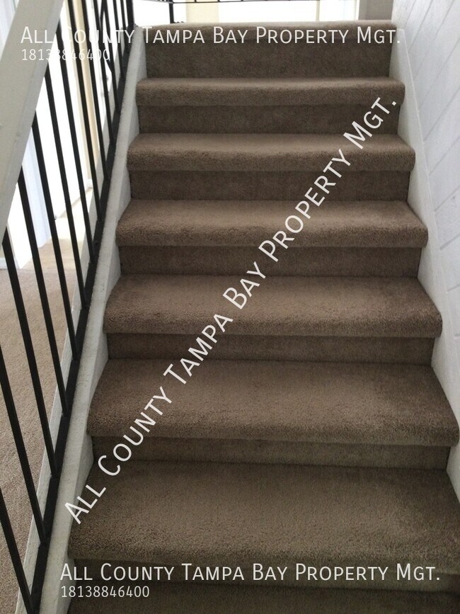 Building Photo - 15604 Deer Glen Dr