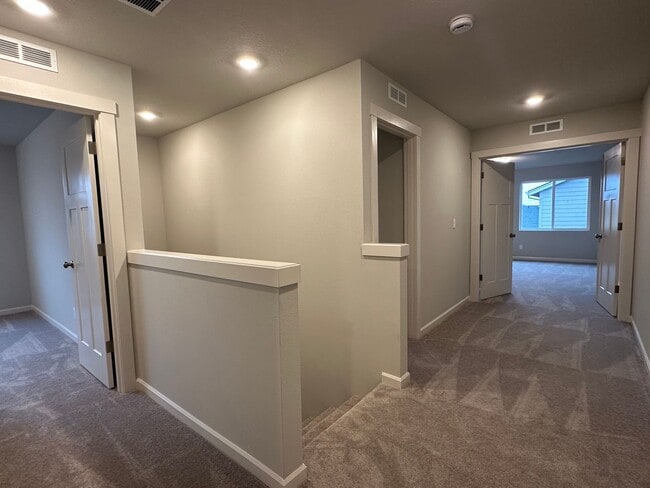 Building Photo - 6157 Savannah St SE