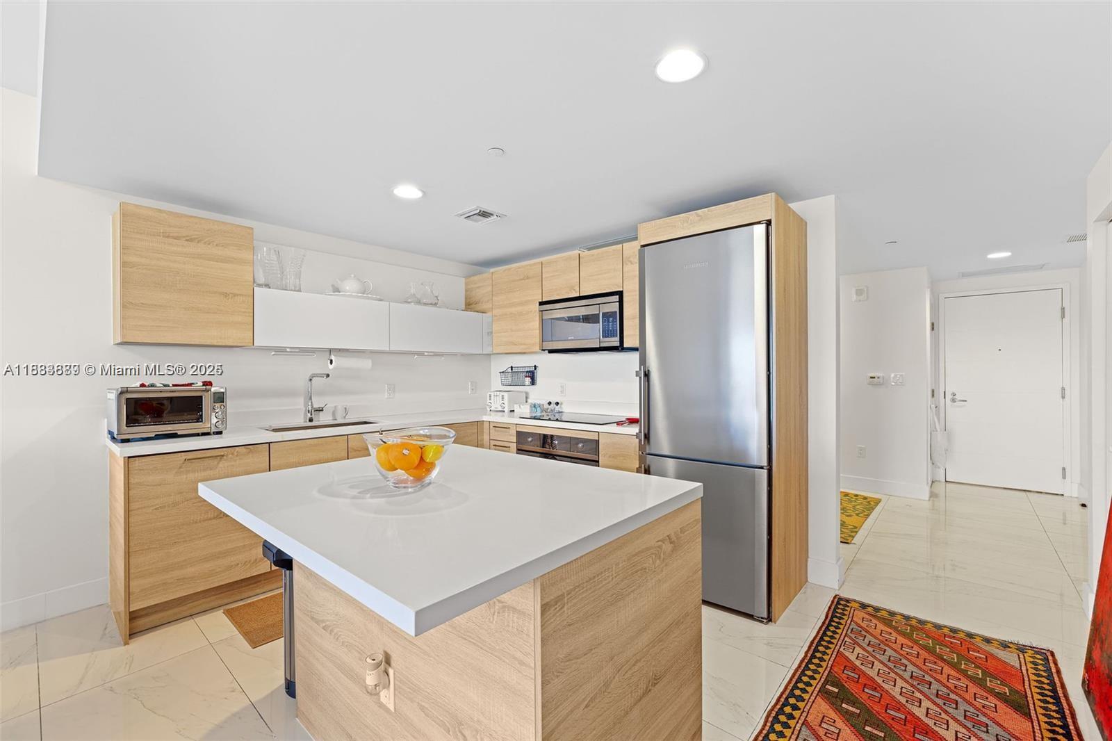 Building Photo - 16385 Biscayne Blvd