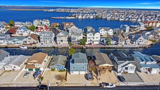 Building Photo - 256 Ocean Bay Blvd