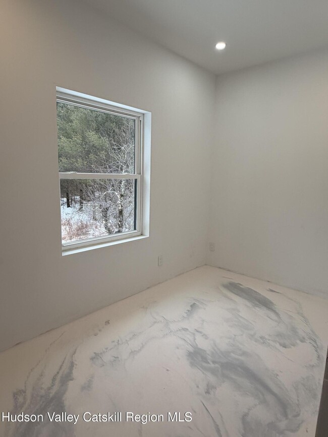 Building Photo - 6137 Main St