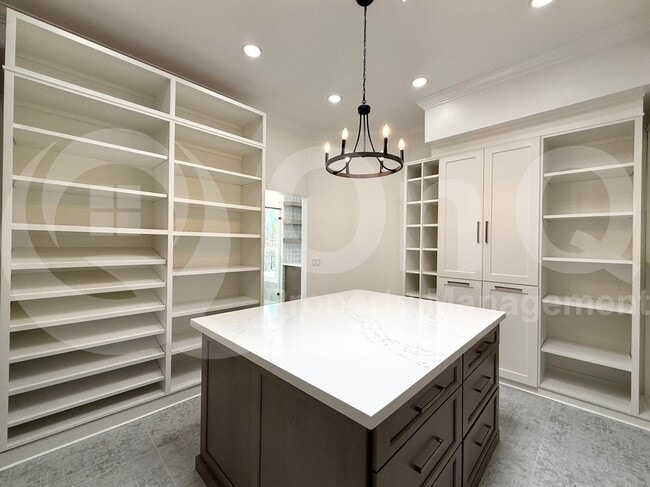 Building Photo - 1523 E Treasure Cove Dr