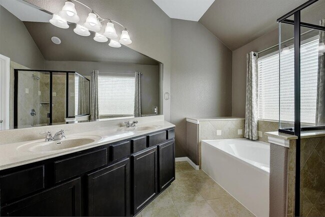 Building Photo - 332 Oyster Creek
