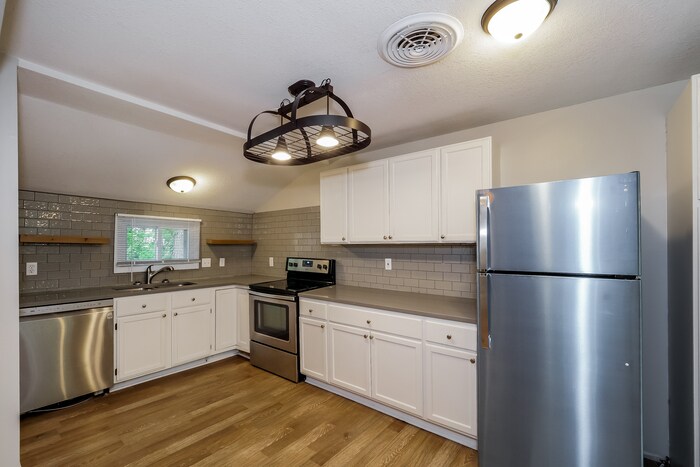 Building Photo - 8325 Riggs St