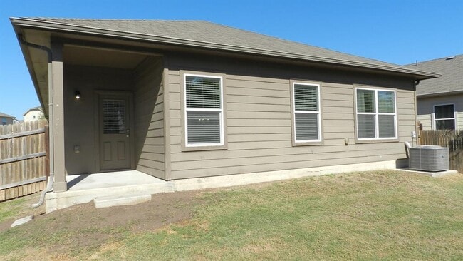 Building Photo - 9902 Baden Ln