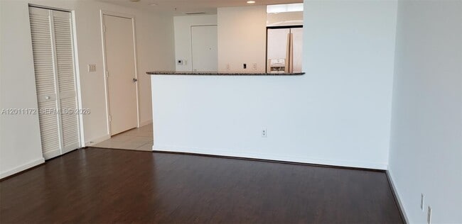 Building Photo - 325 S Biscayne Blvd