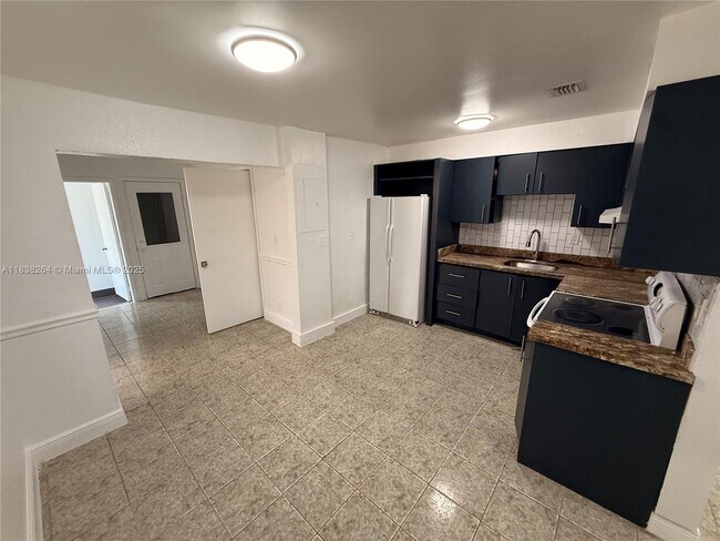 Building Photo - 1101 NW 55th Ave
