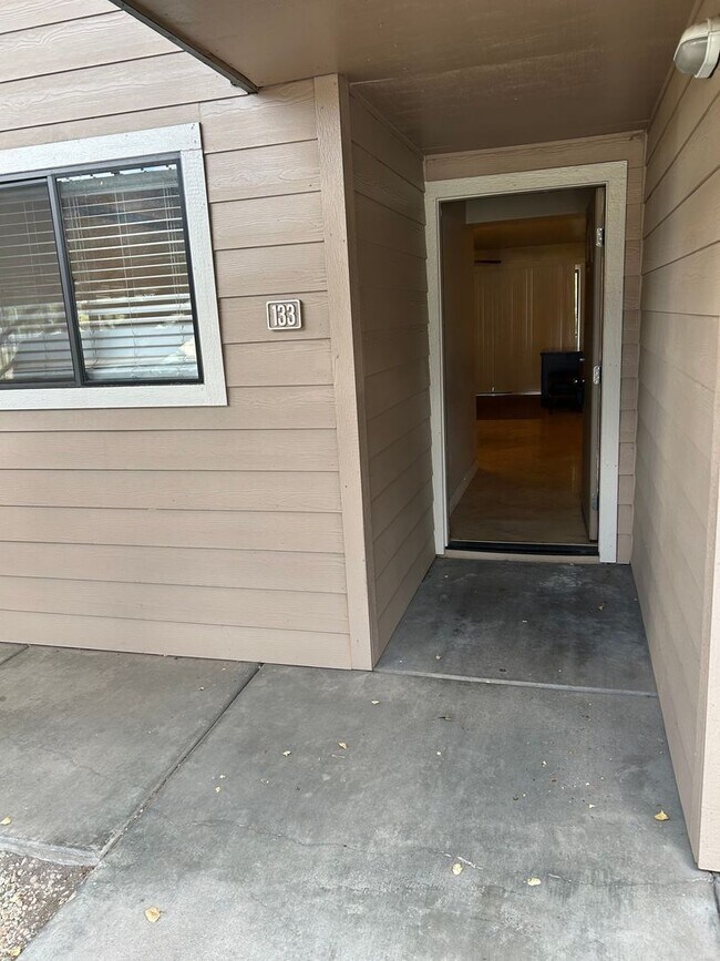 Building Photo - 3200 S Litzler Dr