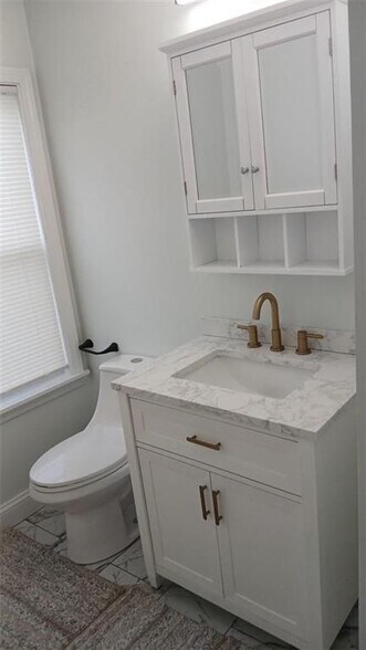 Building Photo - 93 Bay View Avenue, 2S