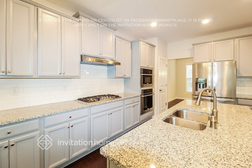 Building Photo - 826 Sunset Park Dr