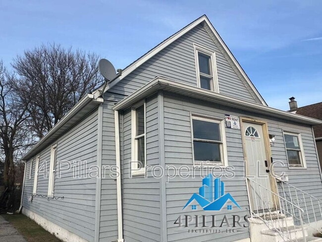 Building Photo - 617 Kane St