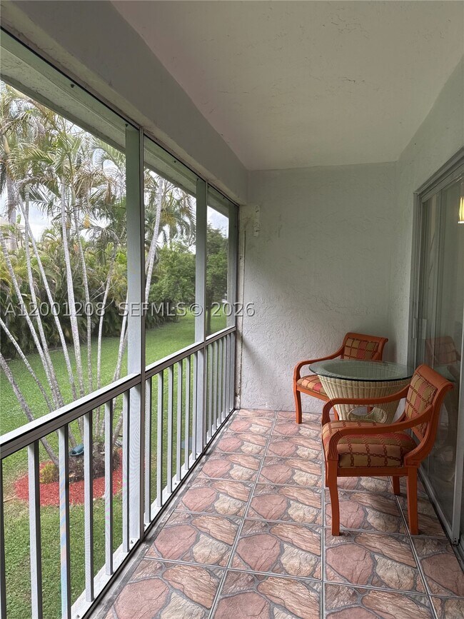 Building Photo - 1102 Bahama Bend