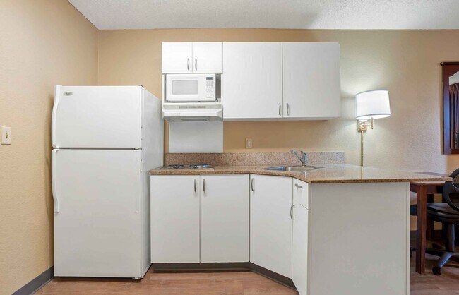 Building Photo - Furnished Studio-Los Angeles - Torrance Ha...
