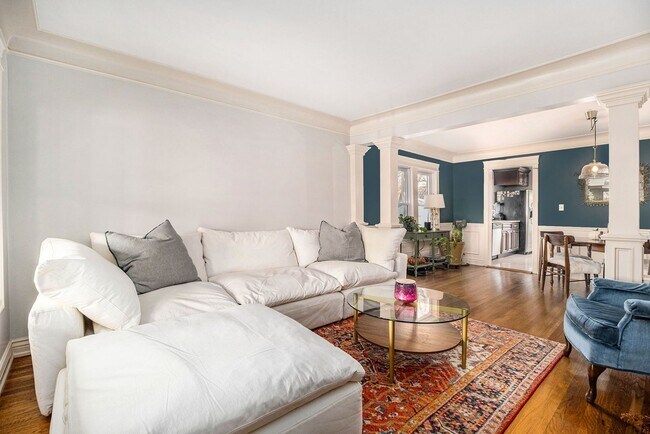 Building Photo - 3 BED 2 BATH BUNGALOW STYLE HOME IN FERNDALE ------ W. CHESTERFIELD